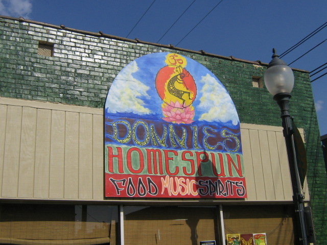 Donnie's Homespun Logo