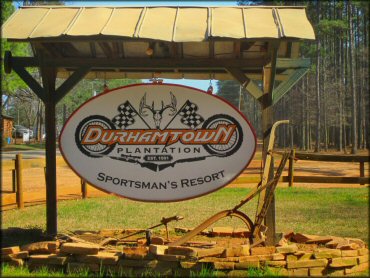 Durhamtown Plantation Resort Logo