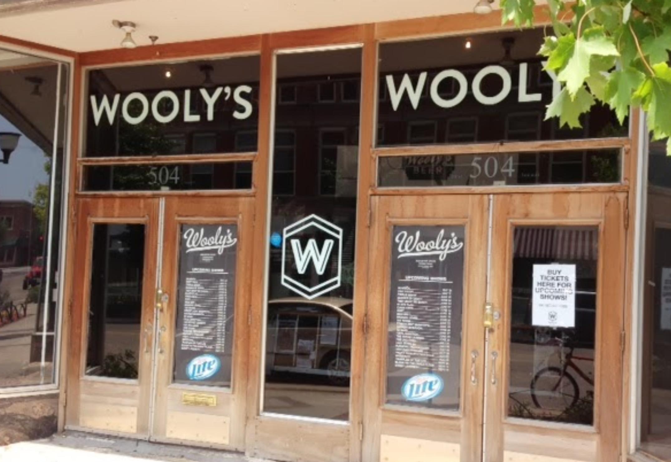 Wooly's Logo